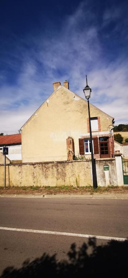 Maison De Campagne Villa La Celle-Saint-Cyr Eksteriør bilde