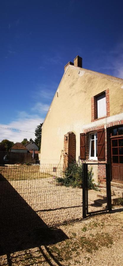 Maison De Campagne Villa La Celle-Saint-Cyr Eksteriør bilde